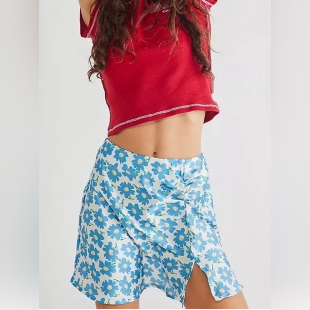 Free people floral skirt size 6 or small